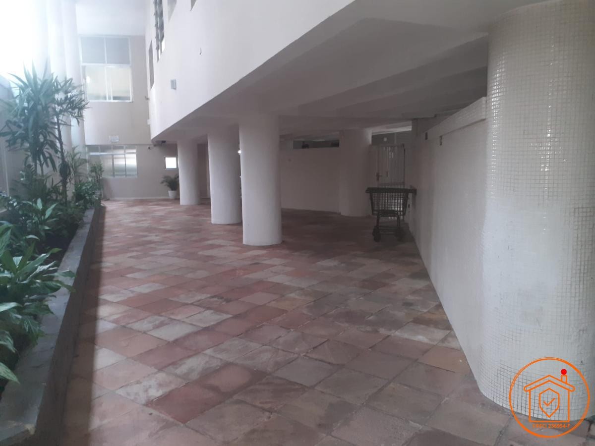 Apto com 1 Quarto, Sala, Cozinha, à Venda no Itararé, R$ 215.000 Rua Saldanha da Gama, São Vicente SP